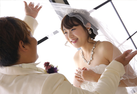 ベールアップのような挙式風の撮影もお任せください！